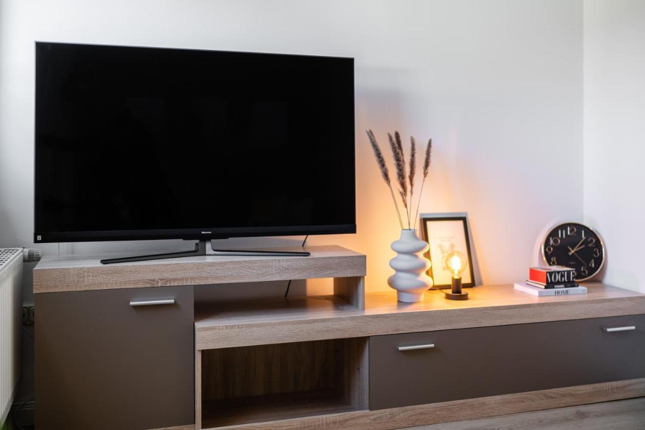 Vivid - Ideal Fuer 4 - Strandnaehe Mit 2 Terrassen - 2 Sz & Wz Varel Zewnętrze zdjęcie